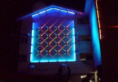 Декорирование фасада световым дюралайтом